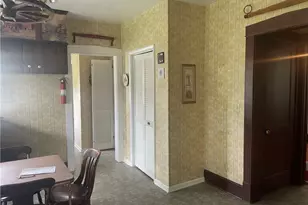 1055 E Lake Rd, Delaware Township, PA 16154 - Photo 15