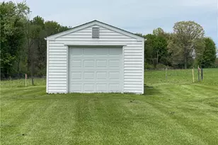 1055 E Lake Rd, Delaware Township, PA 16154 - Photo 3