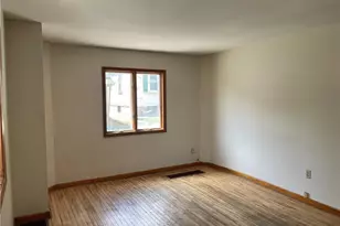 332 Quay St, Vandergrift, PA 15629 - Photo 11