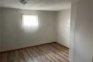 332 Quay St, Vandergrift, PA 15629 - Photo 5