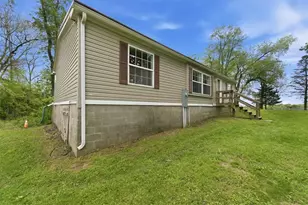 144 Circle Dr, Center Township-Homer City, PA 15748 - Photo 3