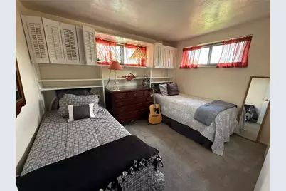 405 Peters Dr, Pittsburgh, PA 15116 - Photo 25