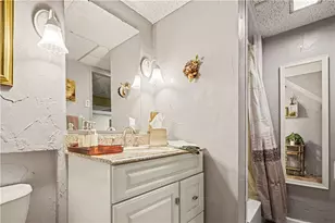 405 Peters Dr, Pittsburgh, PA 15116 - Photo 33
