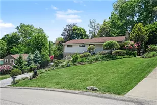 405 Peters Dr, Pittsburgh, PA 15116 - Photo 1
