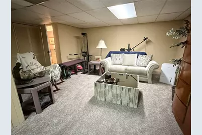 405 Peters Dr, Pittsburgh, PA 15116 - Photo 29
