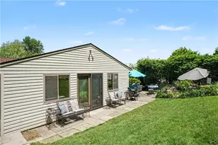 405 Peters Dr, Pittsburgh, PA 15116 - Photo 39
