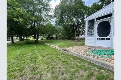 7800 Perry Hwy, Ross Twp, PA 15237 - Photo 23