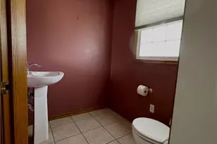 2018 Lori Ln, Hermitage, PA 16148 - Photo 7