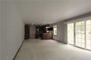 2018 Lori Ln, Hermitage, PA 16148 - Photo 17