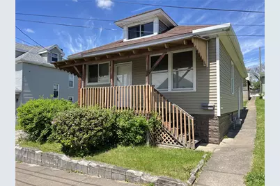 131 E Askren St, Uniontown, PA 15401 - Photo 1