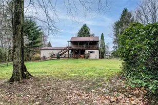 692 Mitchell Hill Rd, Salem Township, PA 16125 - Photo 9