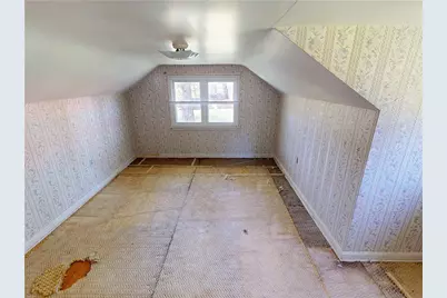 140 Evergreen Dr, Center Township, PA 15001 - Photo 11