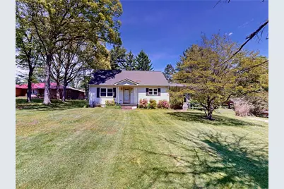140 Evergreen Dr, Center Township, PA 15001 - Photo 3