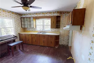 140 Evergreen Dr, Center Township, PA 15001 - Photo 7