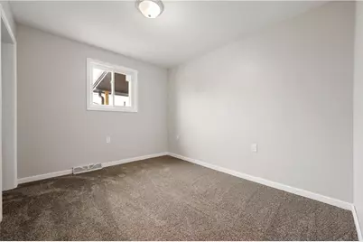 509 Burns St, Vandergrift, PA 15690 - Photo 29