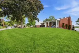 325 McWilliams Dr, Harrison Township, PA 15065 - Photo 5