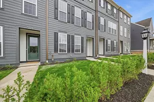 505 Freeman St, Cranberry Township, PA 16066 - Photo 3