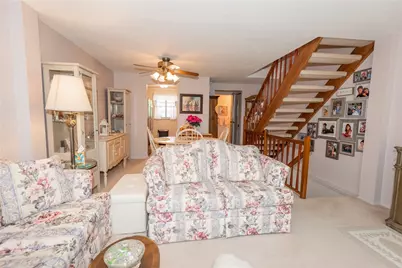 131 Lebeouf Dr, Pittsburgh, PA 15068 - Photo 9