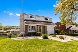 417 Blossom Dr, Pittsburgh, PA 15236 - Photo 23