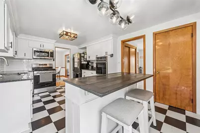1247 Old Leechburg Rd, Pittsburgh, PA 15239 - Photo 11