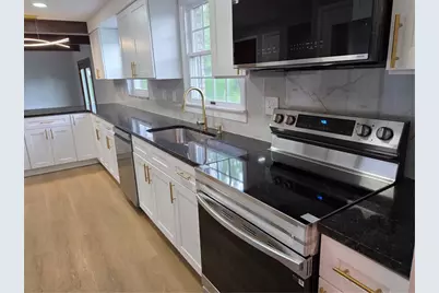 103 Autumn Dr, Level Green, PA 15085 - Photo 7
