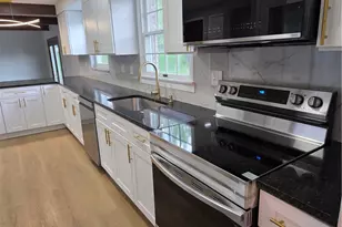 103 Autumn Dr, Level Green, PA 15085 - Photo 7