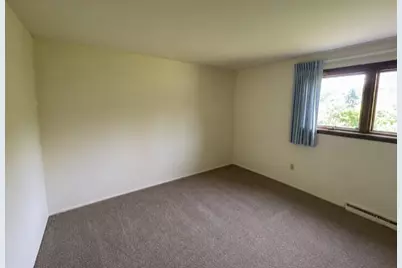5764 Wilson Dr, Bethel Park, PA 15102 - Photo 9