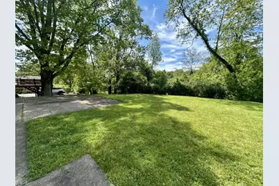 5764 Wilson Dr, Bethel Park, PA 15102 - Photo 19