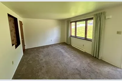 5764 Wilson Dr, Bethel Park, PA 15102 - Photo 3