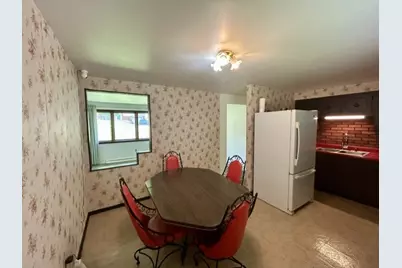5764 Wilson Dr, Bethel Park, PA 15102 - Photo 7