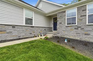 329 Nelson Dr, Monroeville, PA 15146 - Photo 3