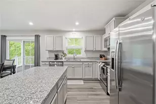 329 Nelson Dr, Monroeville, PA 15146 - Photo 11