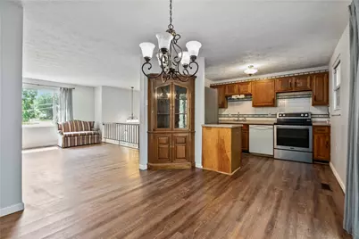 1148 Marble Dr, Moon/Crescent Twp, PA 15046 - Photo 7