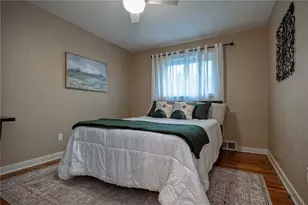 2516 Creekedge Dr, Pittsburgh, PA 15235 - Photo 11