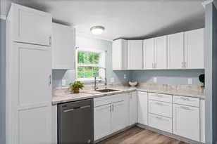 107 Erbes Ln, Adams Township, PA 16046 - Photo 5