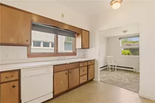 1221 Vine St, Connellsville, PA 15425 - Photo 11