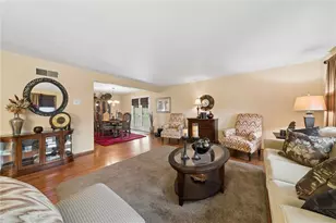 113 Skyview Dr, Penn Twp, PA 15644 - Photo 3