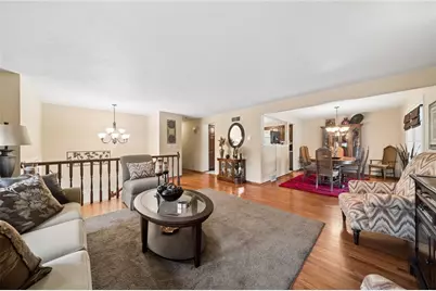 113 Skyview Dr, Penn Twp, PA 15644 - Photo 5