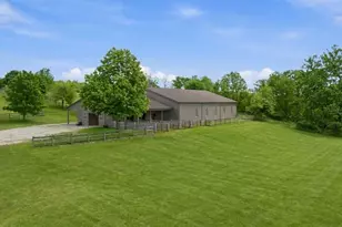 524 Paracca Ln, Franklin Township, PA 16123 - Photo 7