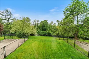 43 Woodridge Dr, Carnegie, PA 15106 - Photo 15