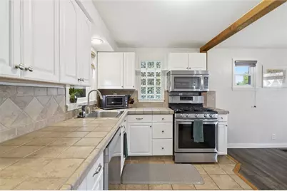 627 Greenlee Rd, Pittsburgh, PA 15227 - Photo 19
