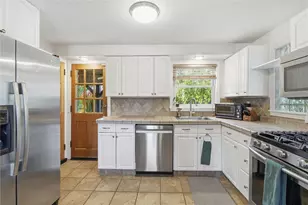 627 Greenlee Rd, Pittsburgh, PA 15227 - Photo 17