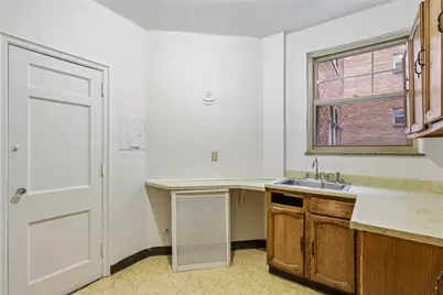 144 N Dithridge Street #207, Pittsburgh, PA 15213 - Photo 25