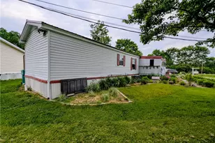 102 Aljuron Ln, Prospect Boro, PA 16052 - Photo 3