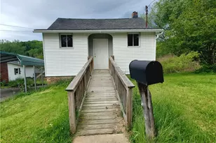 203 Rock Ave, West Mayfield, PA 15010 - Photo 19