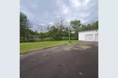 203 Rock Ave, West Mayfield, PA 15010 - Photo 5