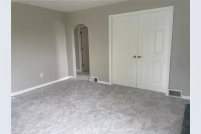 2616 Kenview Dr, Lower Burrell, PA 15068 - Photo 3