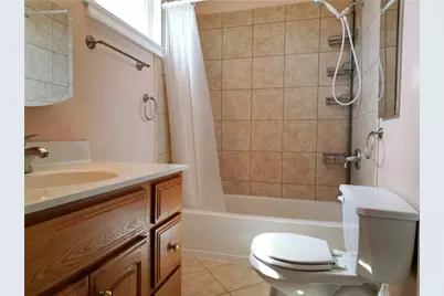 328 W Poplar St, Grove City Boro, PA 16127 - Photo 27