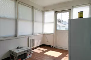 328 W Poplar St, Grove City Boro, PA 16127 - Photo 29