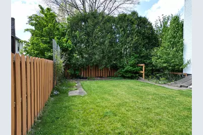 328 W Poplar St, Grove City Boro, PA 16127 - Photo 43